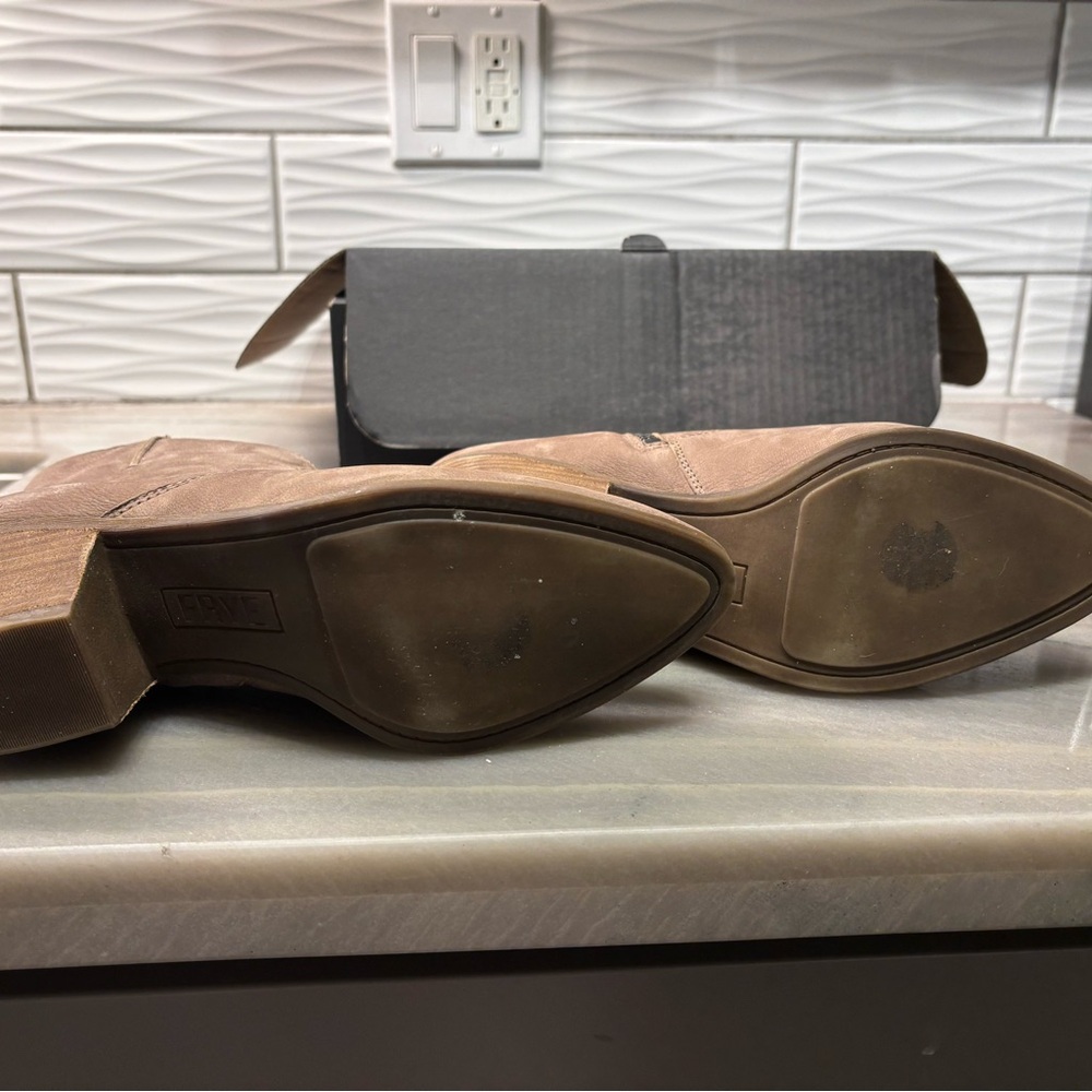 Frye Tan Heeled Boots with Western Silhouette - Picture 6 of 7